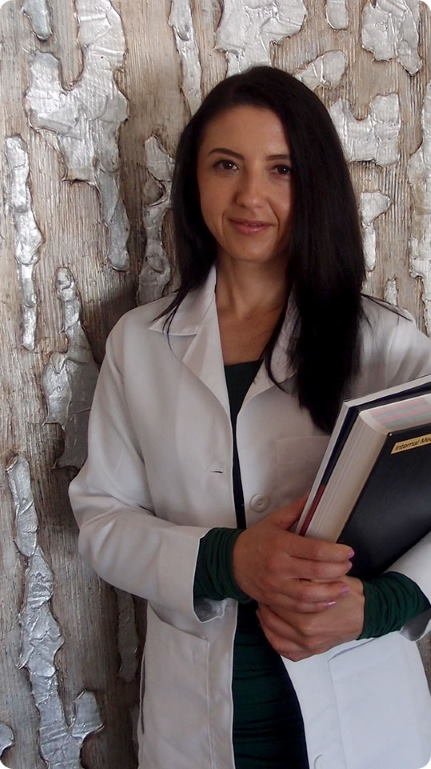 Fountain Valley Kidney Doctor Nephrologist Dr Gaytri Gandotra-Manek